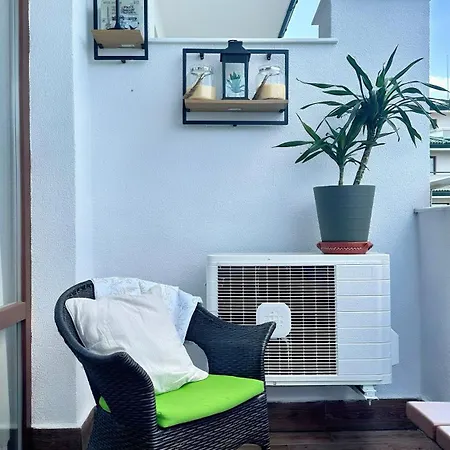 Emerald Breeze In Emerald * Ravda